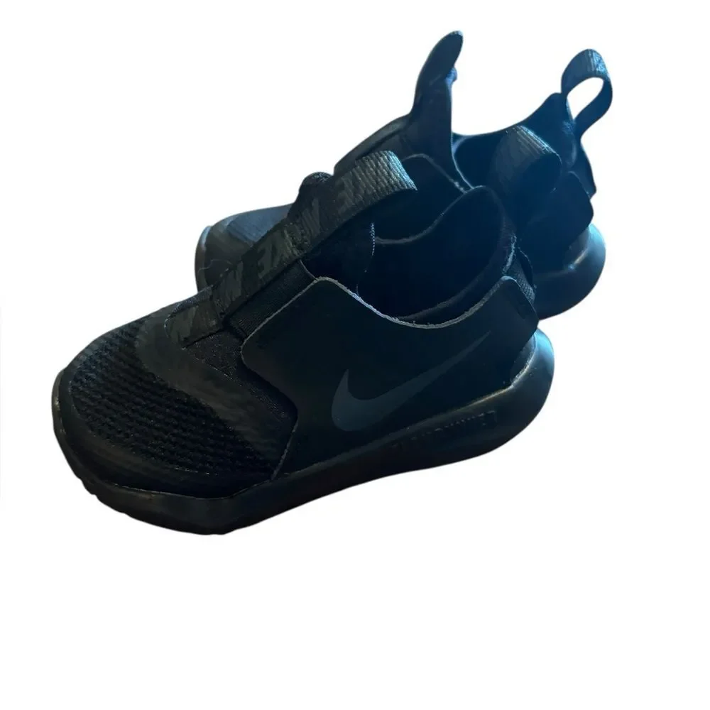 Nike | flex runner black 5C